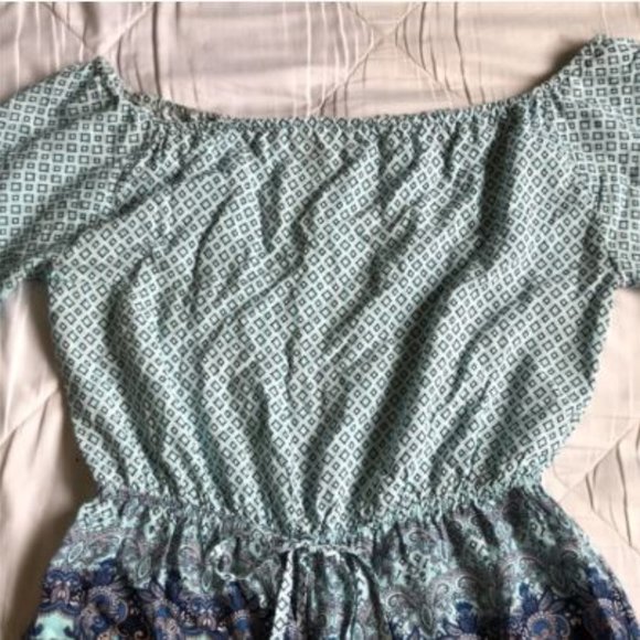 💠 Blue Patterned Romper 💠 - Picture 4 of 15